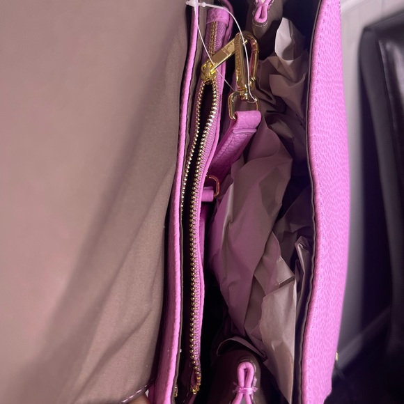 MATT AND NAT - Picture 4 of 4